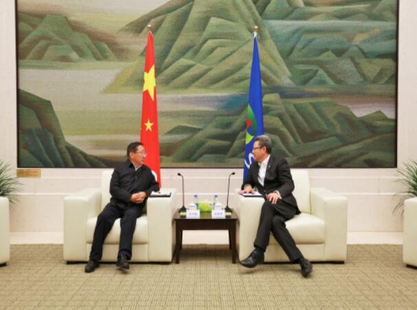 錢智民會(huì)見青海省政協(xié)副主席、海南州委書記張文魁