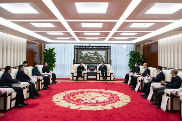 葉向東會(huì)見中國(guó)安能集團(tuán)總經(jīng)理、黨委副書記李躍平