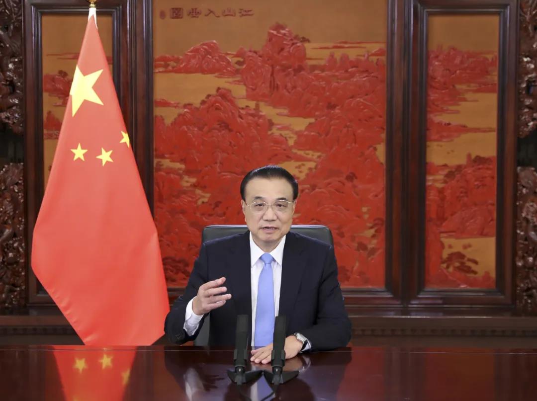 李克強(qiáng)談能源發(fā)展：一手做“減法”，一手做“加法”