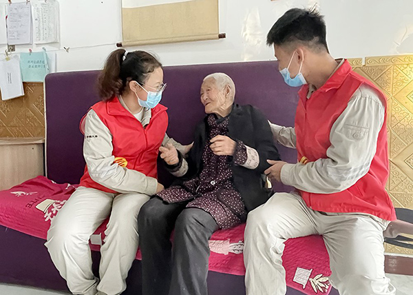 大唐臨汾熱電公司開展“人間重晚情，愛助夕陽紅”志愿服務(wù)活動