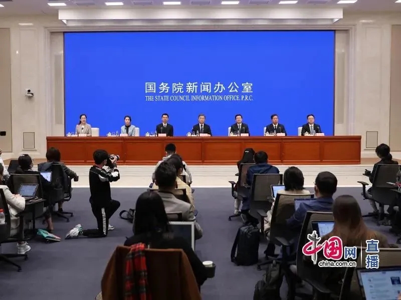 國務(wù)院能源保供會：加快推進風(fēng)、光大基地建設(shè)，促進清潔能源多發(fā)滿發(fā)