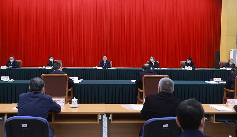 八步措施穩(wěn)煤價(jià)！國(guó)家發(fā)改委研究依法對(duì)煤炭?jī)r(jià)格實(shí)行干預(yù)！