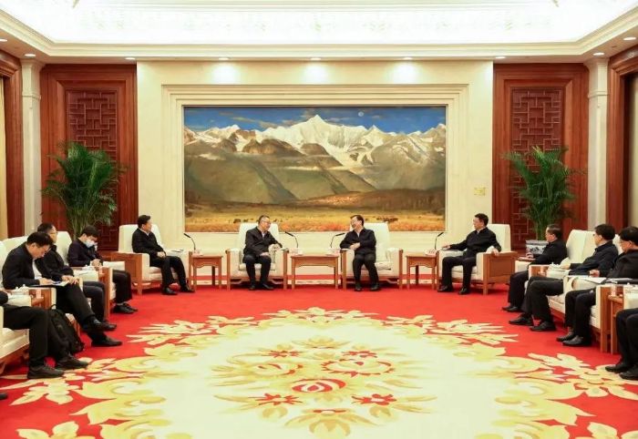 雷鳴山、韓君拜會(huì)云南省委書(shū)記王寧、省長(zhǎng)王予波