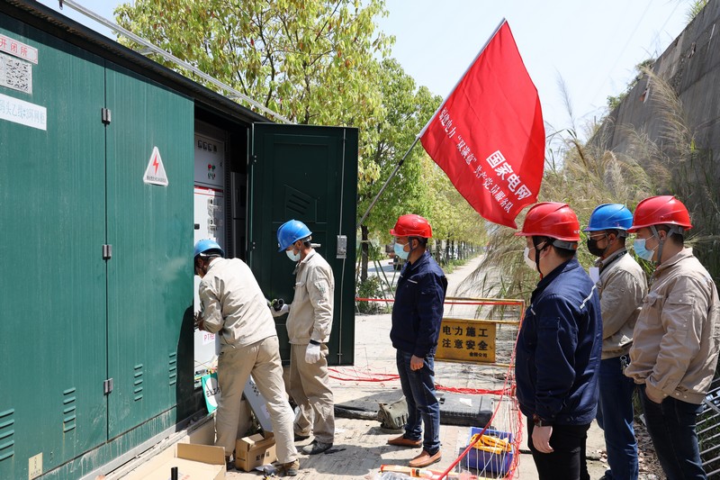 國(guó)網(wǎng)寧德供電公司電力“滿(mǎn)格” 為健康方艙驛站建設(shè)注入“強(qiáng)心劑”