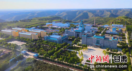 甘肅慶陽出讓7個(gè)煤炭礦權(quán) 百億噸儲量將成煤企巨頭“蛋糕”?