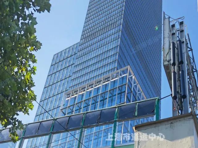 光伏發(fā)電棒＋柔性組件！上海高架路聲屏障安裝光伏