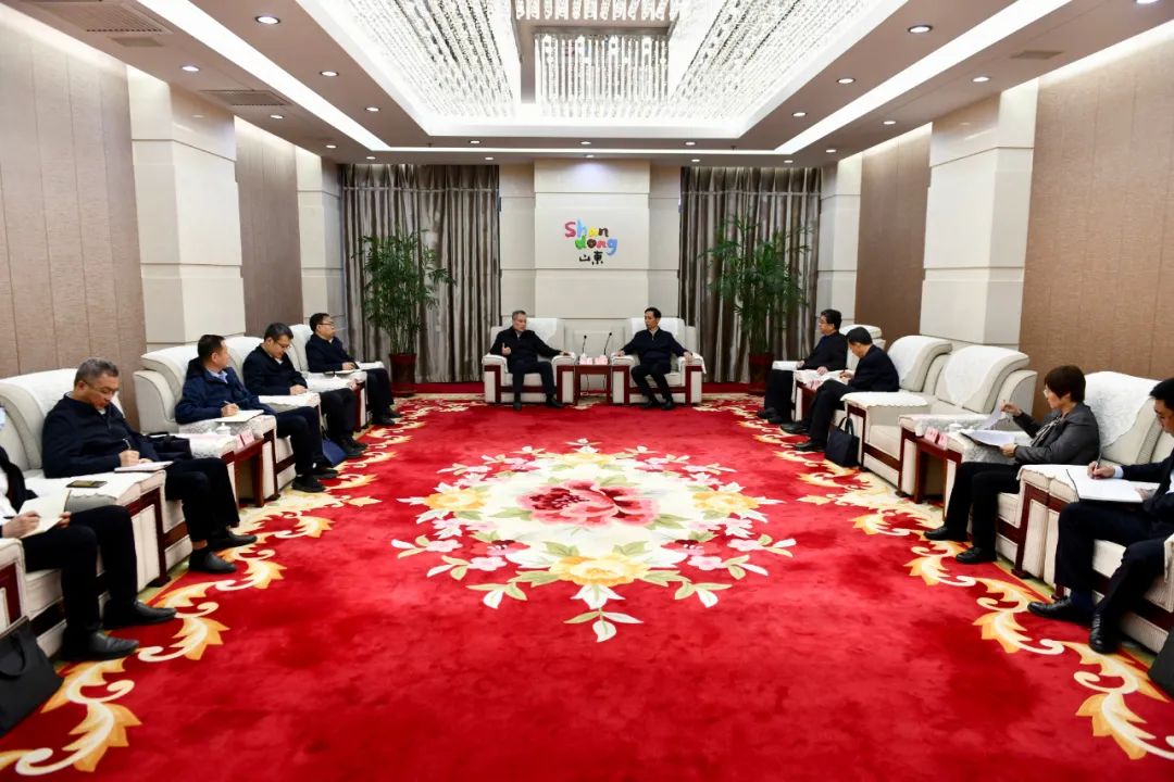 大唐山東發(fā)電公司黨委書記、董事長趙永力拜會菏澤市委副書記、市長張倫