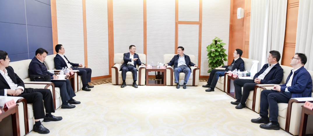 鄒磊會(huì)見(jiàn)上海市靜安區(qū)委書(shū)記于勇、區(qū)長(zhǎng)王華