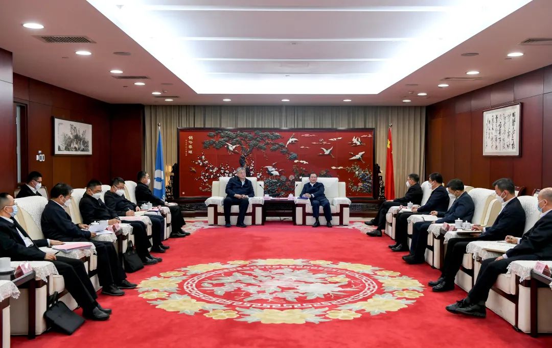 中國華電黨組書記、董事長(zhǎng)江毅會(huì)見國家能源集團(tuán)黨組書記、董事長(zhǎng)劉國躍