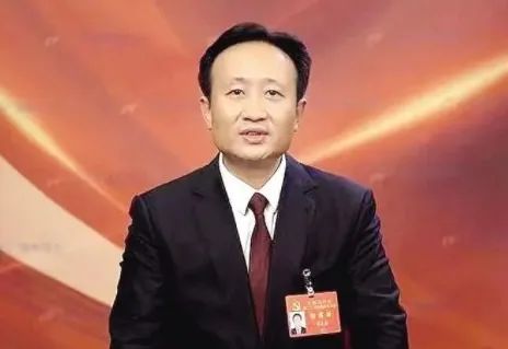 衣立東任國網(wǎng)四川省電力公司董事長、黨委書記