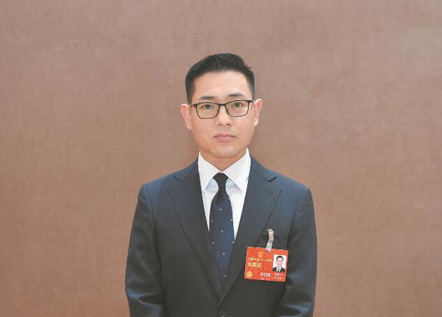 推動清潔能源發(fā)展 促進綠色低碳轉(zhuǎn)型——訪全國人大代表、河北寶信物流有限公司總經(jīng)理李建衛(wèi)
