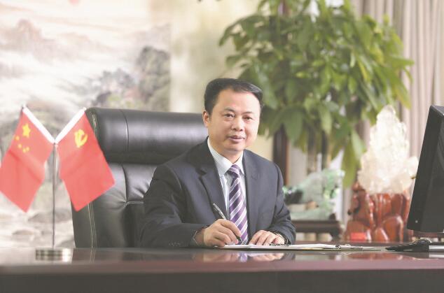 全國(guó)人大代表、天能控股集團(tuán)有限公司董事長(zhǎng)張?zhí)烊危喊l(fā)揮科技創(chuàng)新主力軍作用 推動(dòng)儲(chǔ)能產(chǎn)業(yè)高質(zhì)量發(fā)展