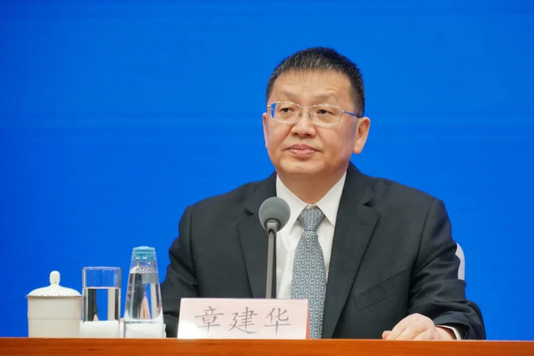 國家能源局長： 聚焦全國統(tǒng)一電力市場體系，做好市場建設(shè)和市場監(jiān)管工作