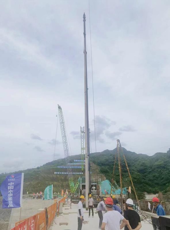 國內第三！鳳山水庫大壩成功取出25.3米碾壓混凝土完整芯樣