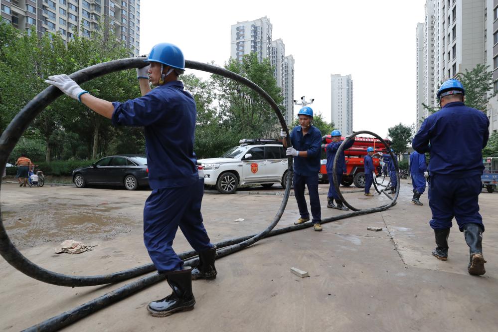 電來了，光就來了——河北涿州加快電力設(shè)施搶修見聞