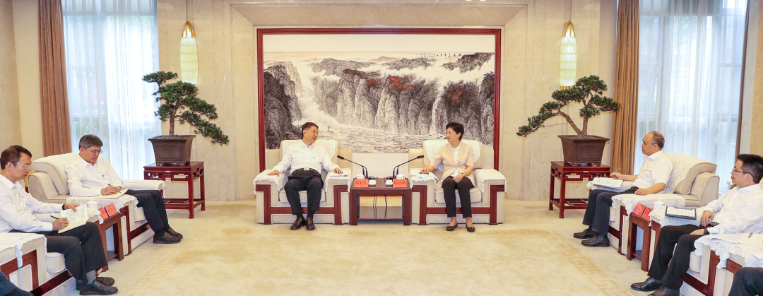 華能集團(tuán)黨組書記、董事長拜會(huì)四川省委副書記、成都市委書記施小琳
