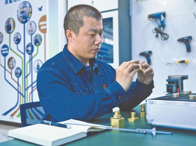 何龍：扎根北疆9年，他找到了自己的位置