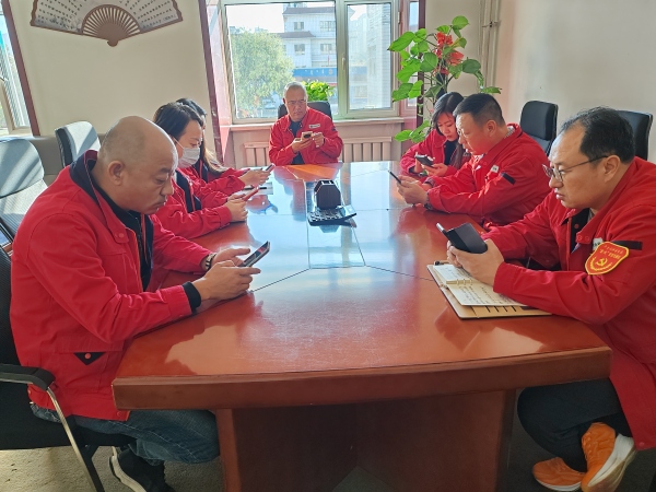 烏海市千里山供電公司：學(xué)習(xí)新細(xì)則，提升班組管理