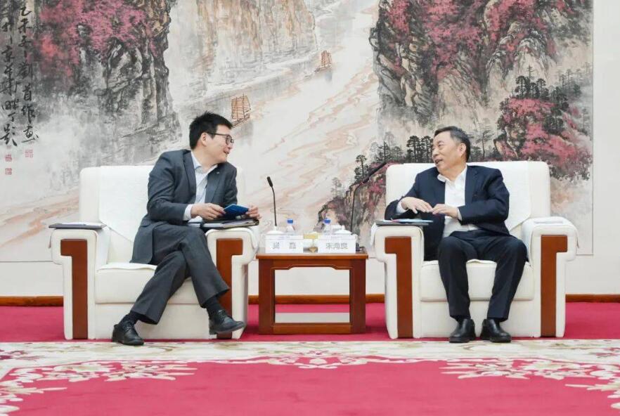 中國能建黨委書記、董事長宋海良與上海電氣集團(tuán)黨委書記、董事長吳磊會(huì)談