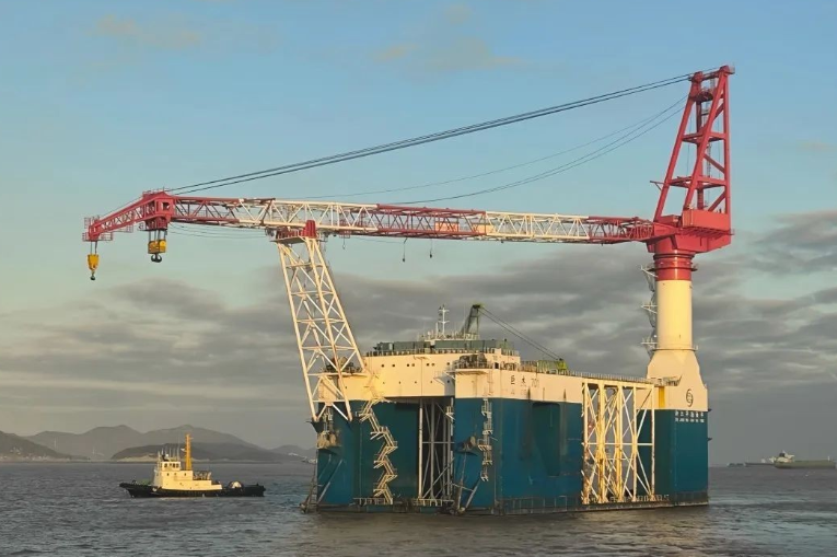 “萬噸級”安裝船到位！服務于浙江在建最大海上風電項目