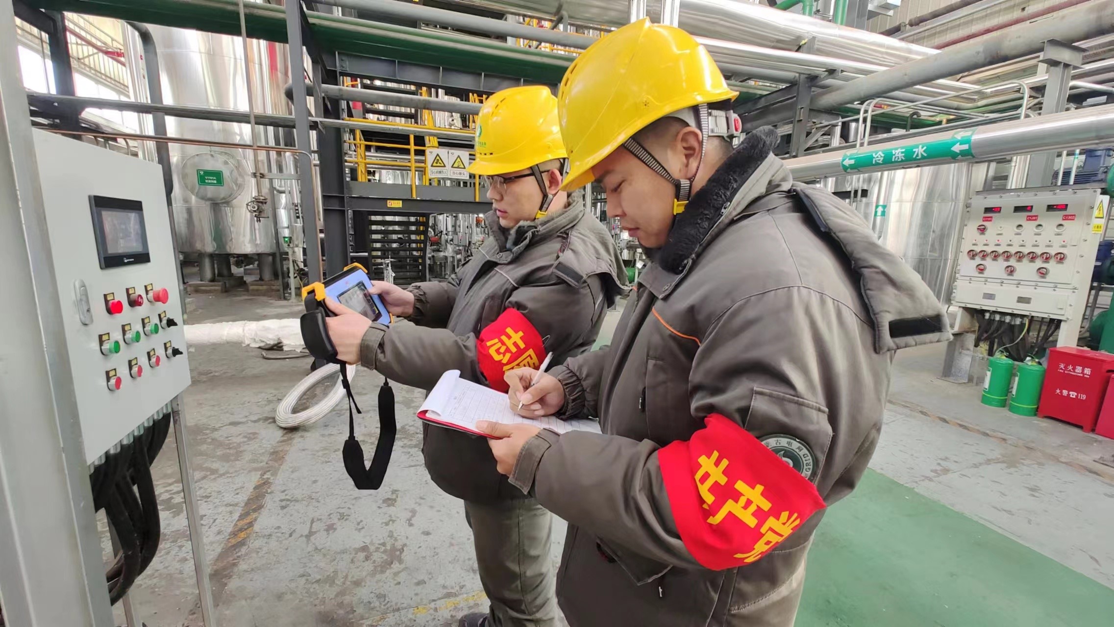 康巴什供電公司：春節(jié)保供電，我們在行動(dòng)