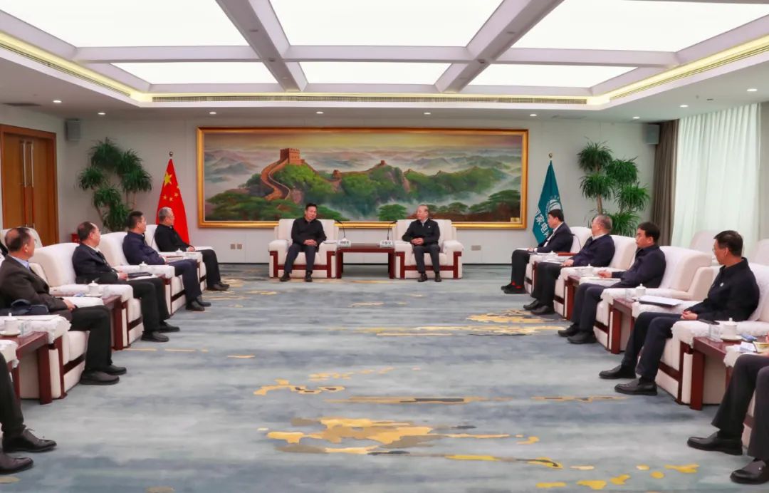 劉明勝、栗寶卿與國家電網(wǎng)董事長辛保安、總經(jīng)理張智剛會談
