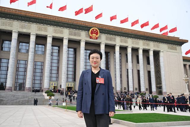 全國(guó)人大代表、上汽集團(tuán)零束科技黨委副書記劉懿艷：建議加大中國(guó)智能電動(dòng)汽車技術(shù)出海專利保護(hù)力度