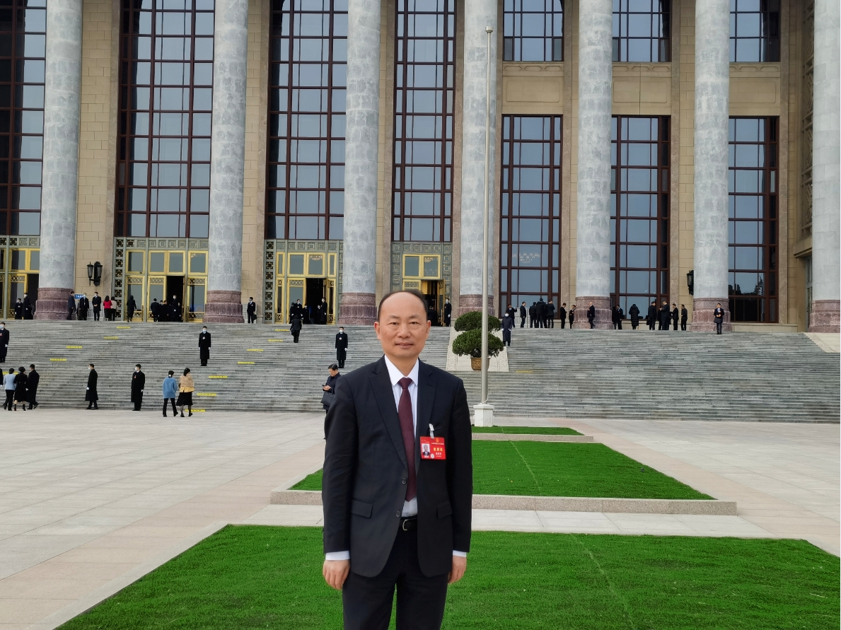 【兩會好聲音】全國人大代表，中石化鎮(zhèn)海煉化董事長、黨委書記莫鼎革：踐行“雙碳”戰(zhàn)略，發(fā)展可持續(xù)航空燃料