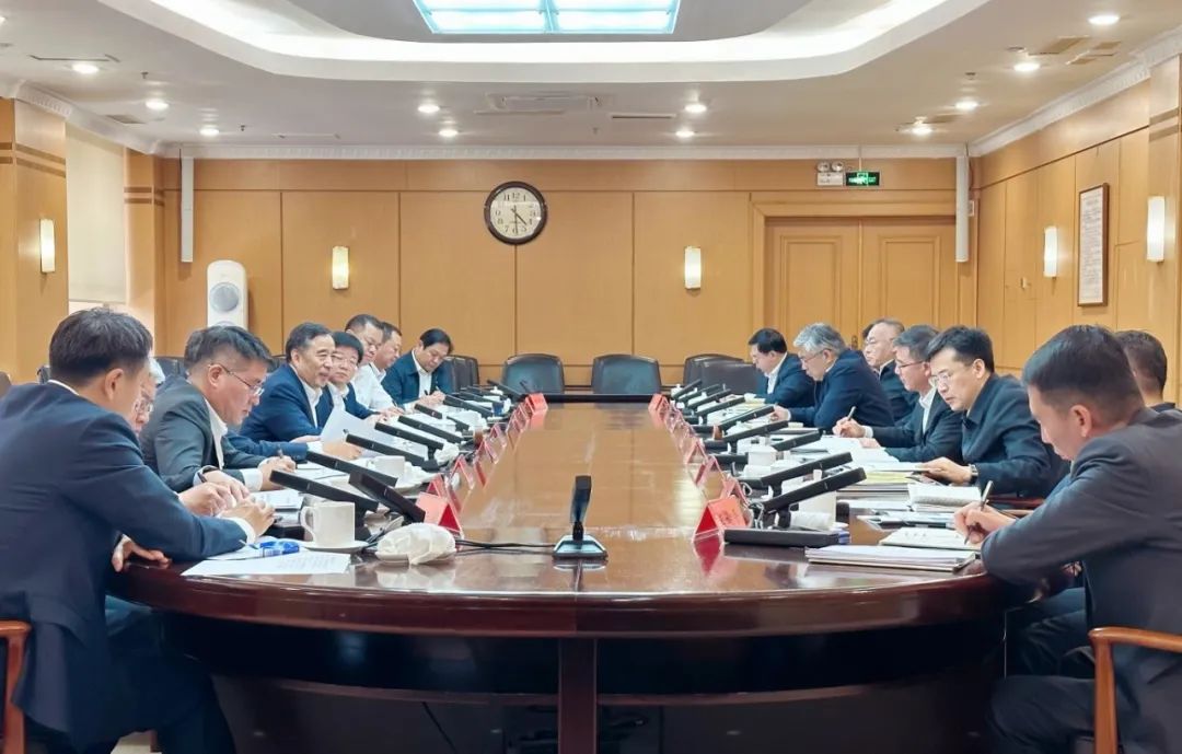 中國(guó)能建黨委書記、董事長(zhǎng)宋海良與遼寧省委常委、大連市委書記熊茂平會(huì)談