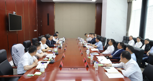 中國電建黨委常委、副總經(jīng)理劉源源與晉能控股集團黨委書記、董事長李國彪舉行會談