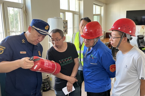 內(nèi)蒙古電力公司烏海千里山供電公司：蒙電愛(ài)心光明行，用電無(wú)憂筑防線