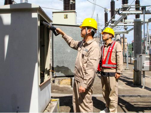 國網政和縣供電公司勇抗高溫 全力保障迎峰度夏電網穩(wěn)定運行