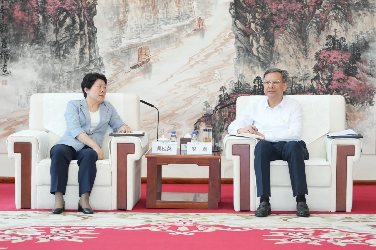 中國能建黨委副書記、總經(jīng)理倪真與湖南省委常委、長沙市委書記吳桂英會(huì)談