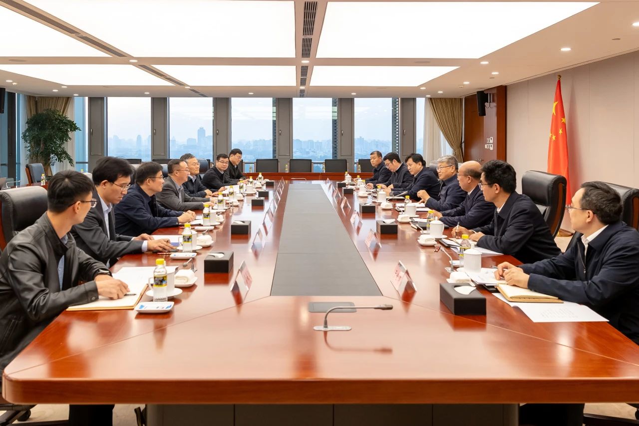 國家能源集團黨組書記、董事長劉國躍會見中國礦業(yè)大學校長趙宏偉