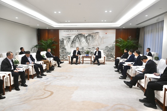 中國電建黨委副書記、總經(jīng)理王斌與中國機(jī)電商會(huì)黨委書記、會(huì)長張鈺晶舉行會(huì)談
