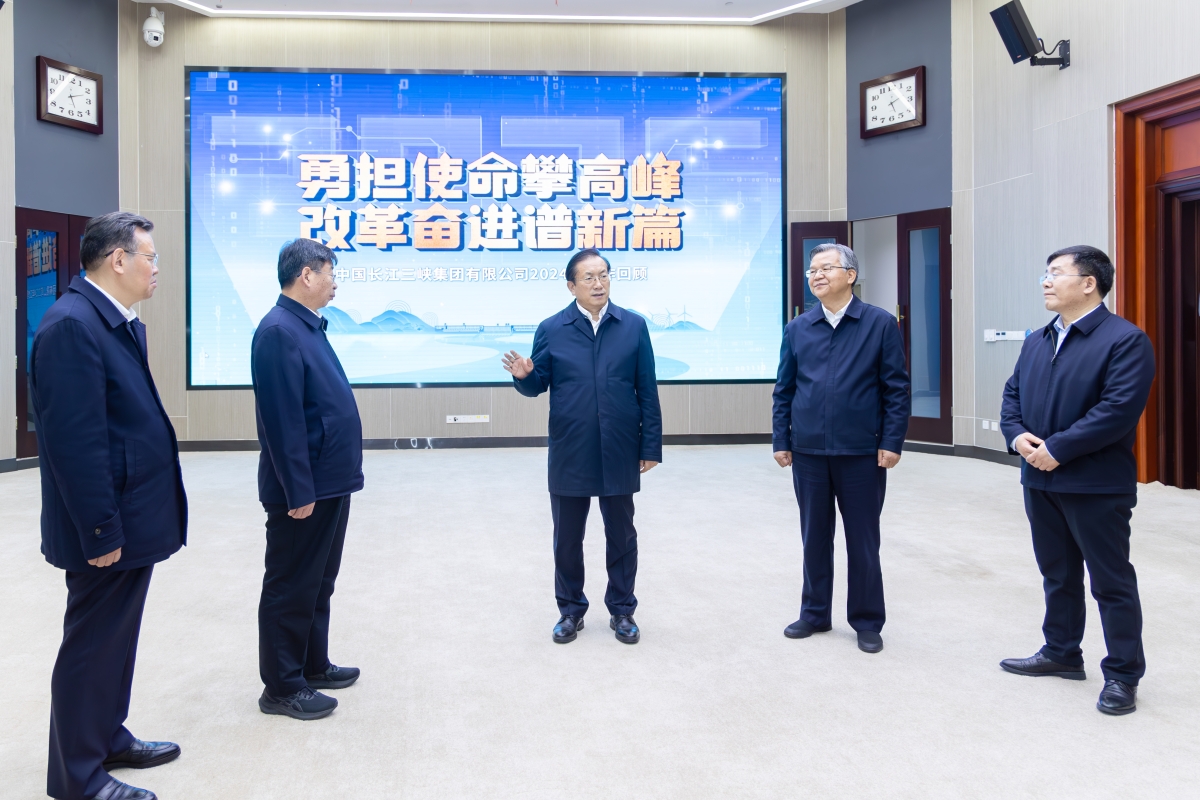 湖北省委書記王忠林、省長(zhǎng)李殿勛走訪慰問三峽集團(tuán)