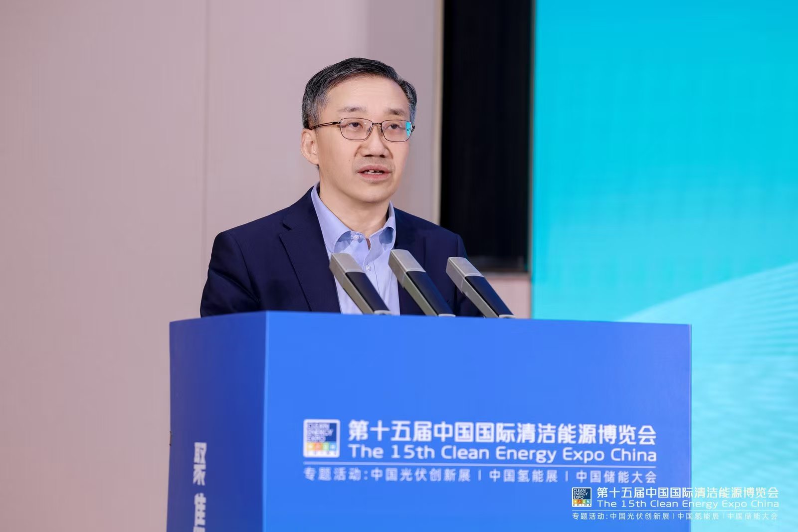 中電聯(lián)副秘書長劉永東：我國清潔能源發(fā)展迅猛，新型電力系統(tǒng)正加速構(gòu)建
