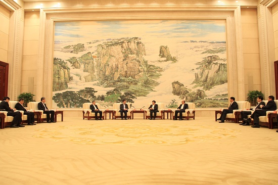 曹培璽率隊(duì)拜會(huì)河北省黨政主要領(lǐng)導(dǎo)