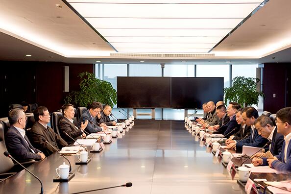 溫樞剛會見上海電氣黨委書記、董事長鄭建華
